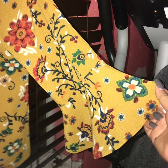 First picture is the front - Picture 2 of 3